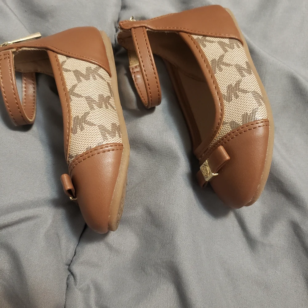 Michael Kors Tan and Brown Kids Dress Shoes